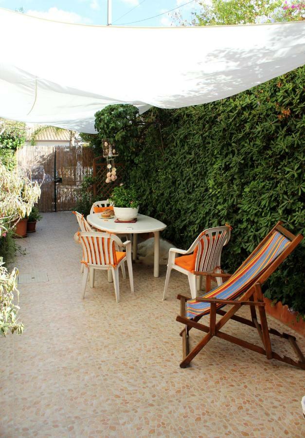 Il Giardino Di Laura Private Rooms Mondello Exterior foto